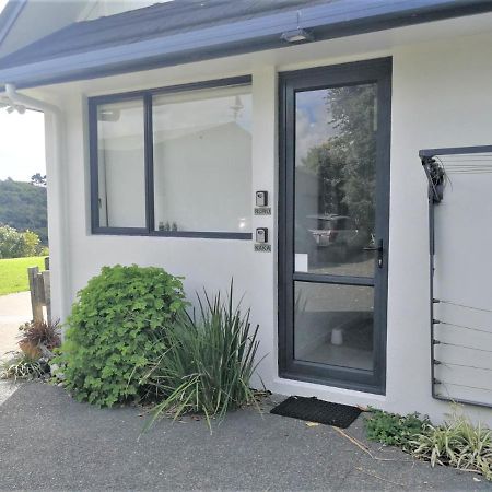 Ruru Lodge Tawharanui Екстер'єр фото
